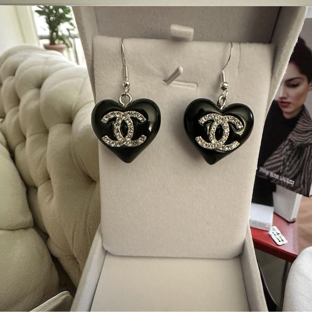 Black Acrylic heart with rhinestone CC Zipperpull earrings